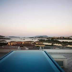 https://attico-i-giunchi.in-sardinia.net